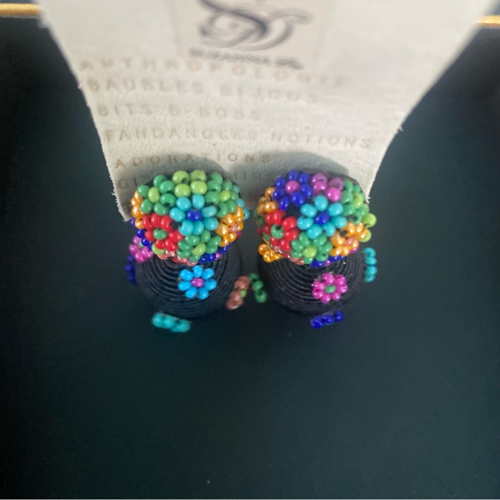 Anthropologie Suzanna Dai Flower Beaded Drop Earrings Black NWT - Picture 10 of 11